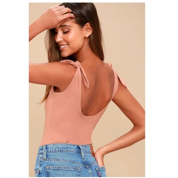 Lulu's Sleeveless Scoop Neck Tank Top Bodysuit Size S *NWT* - Picture 3 of 4